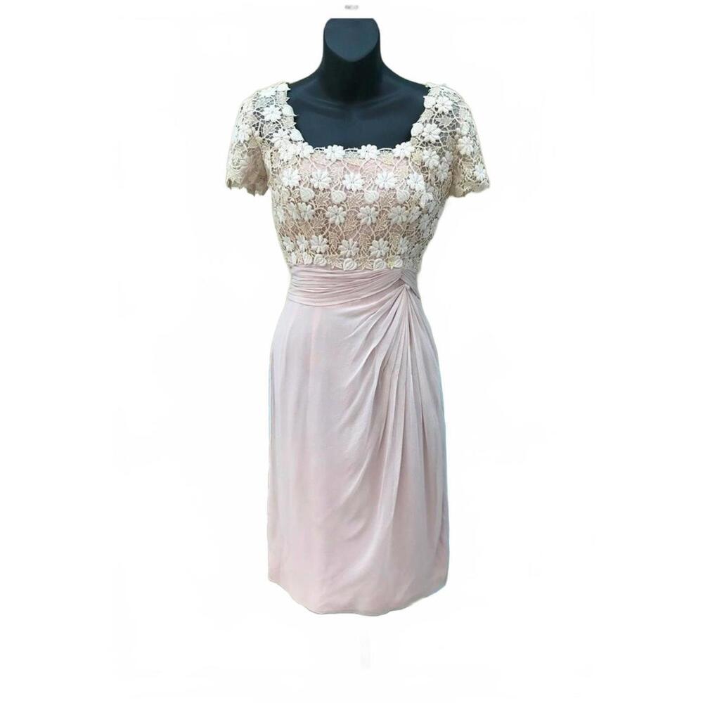 Vintage 1950s ROBERT MARTIN NEW YORK Wiggle Dress with Guipure Lace in Pale Pink